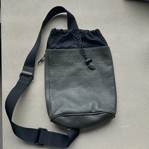 Louis Vuitton Mens crossbody
